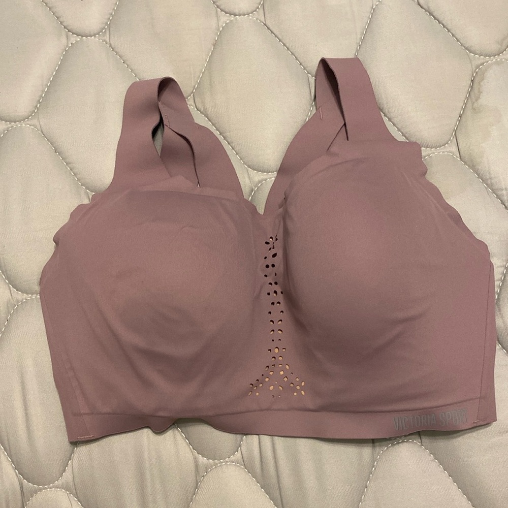 Victoria Sport 34DDD sports bra